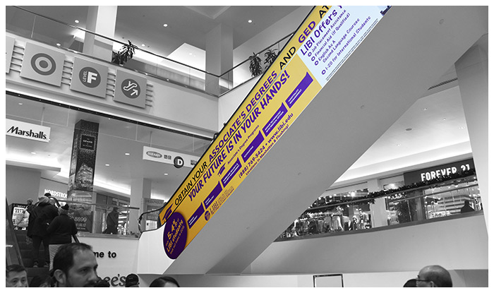 escalator mall advertising